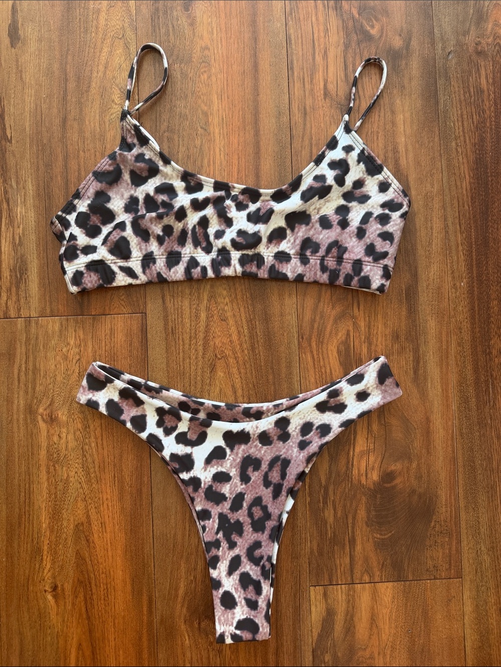 Leopard bikini - Picture 3 of 7